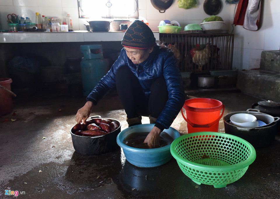 Nhiều nhà nghỉ trên đỉnh Mẫu Sơn bị bỏ hoang